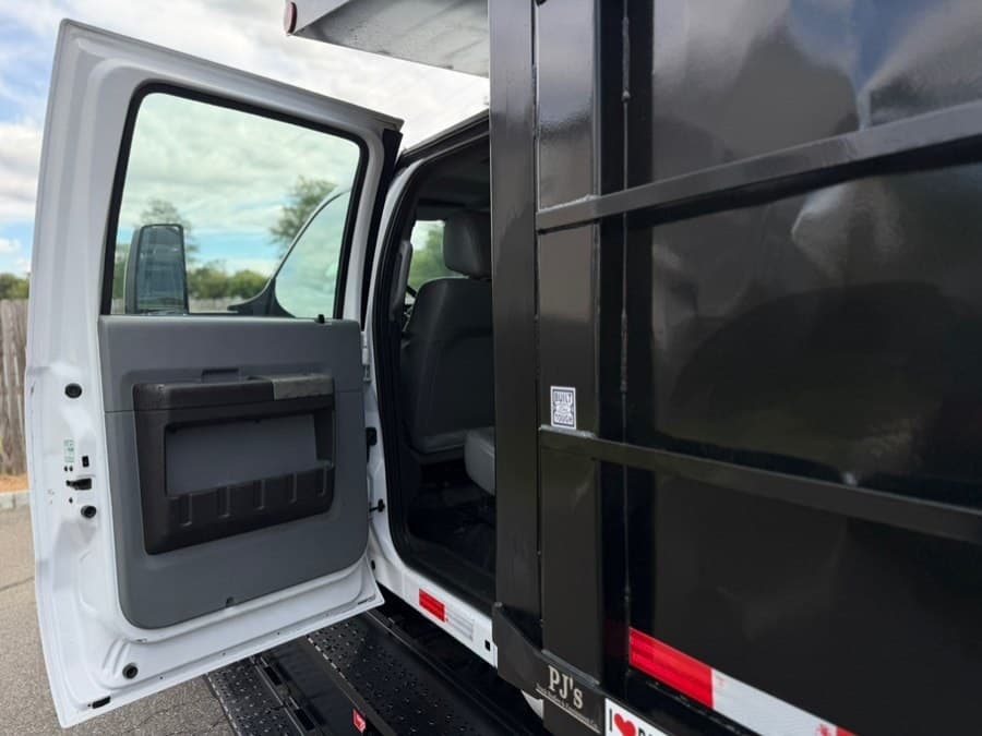 2017 Ford Super Duty F-650 Straight Frame Gas