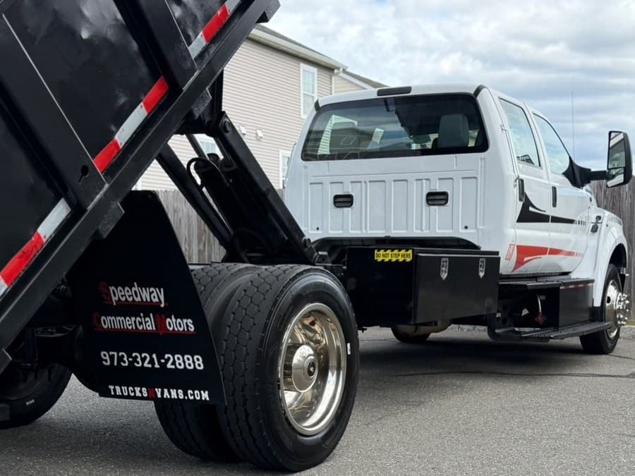 2017 Ford Super Duty F-650 Straight Frame Gas