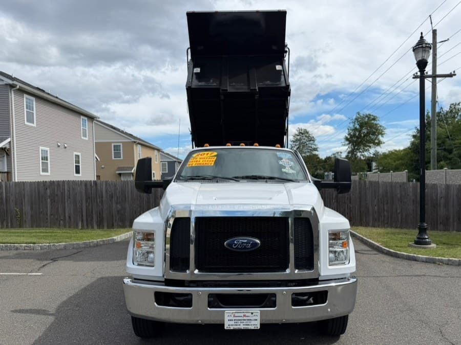 2017 Ford Super Duty F-650 Straight Frame Gas