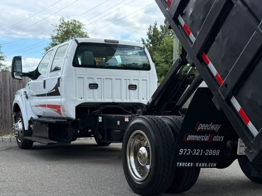 2017 Ford Super Duty F-650 Straight Frame Gas