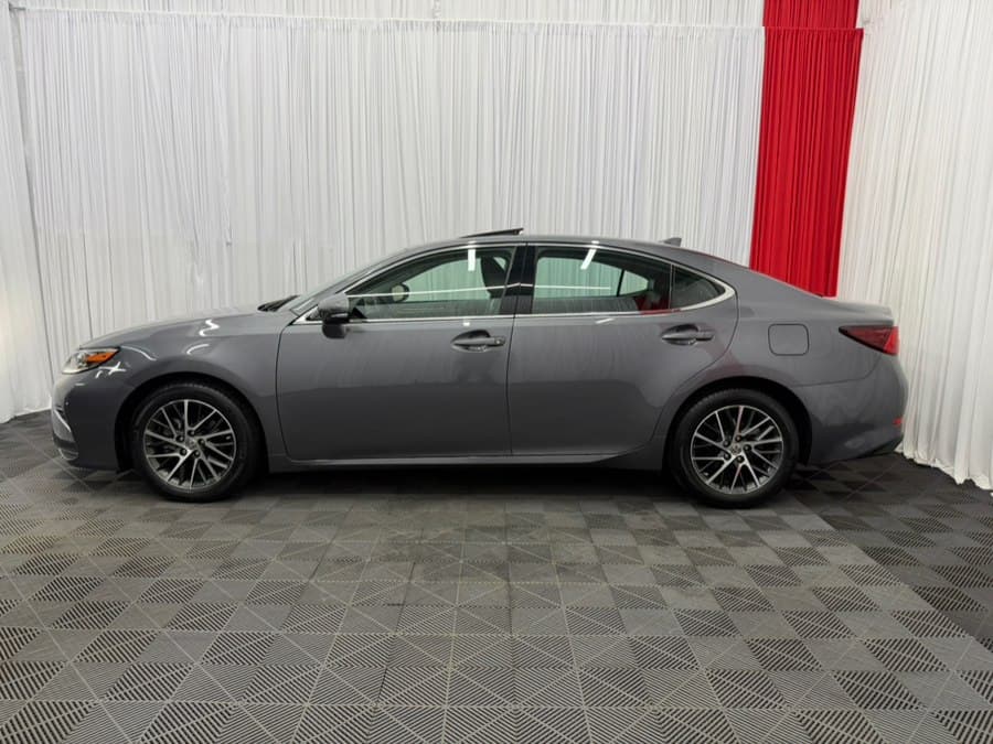 2017 Lexus ES
