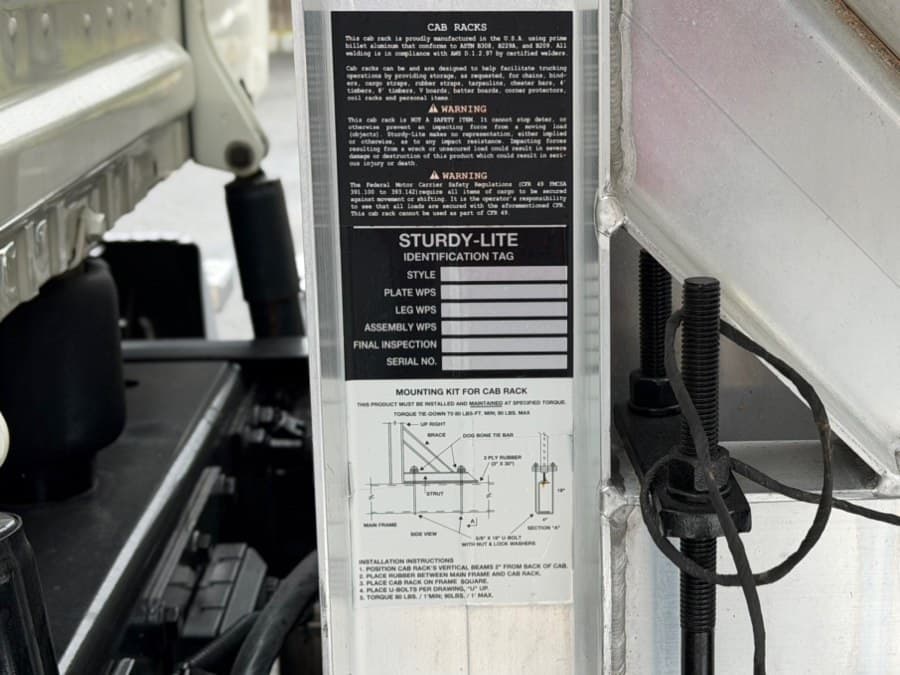 2019 Freightliner Cascadia 125 Extended frame