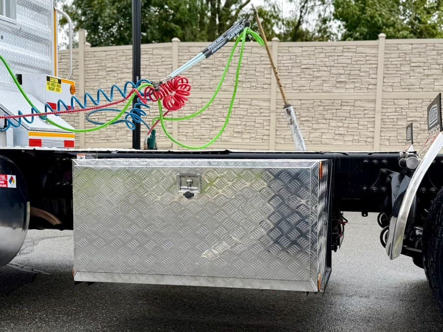 2019 Freightliner Cascadia 125 Extended frame