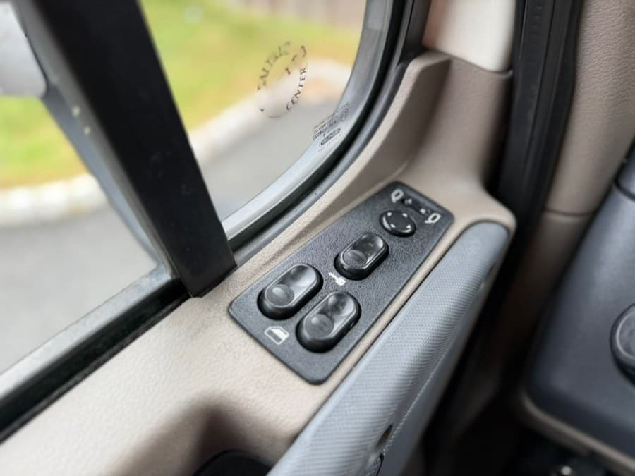2019 Freightliner Cascadia 125 Extended frame