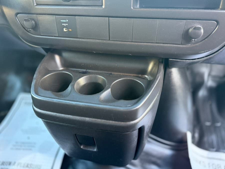 2010 GMC Savana Cargo Van