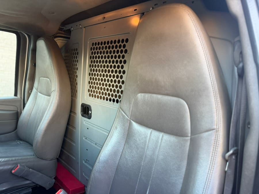 2010 GMC Savana Cargo Van