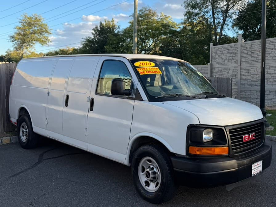 2010 GMC Savana Cargo Van