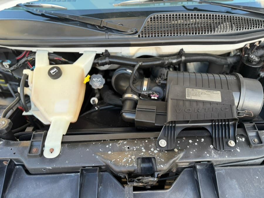 2010 GMC Savana Cargo Van