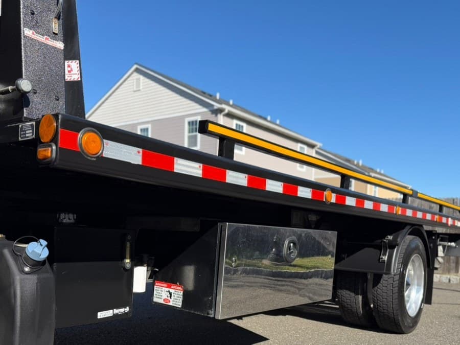 2022 Freightliner M2 106