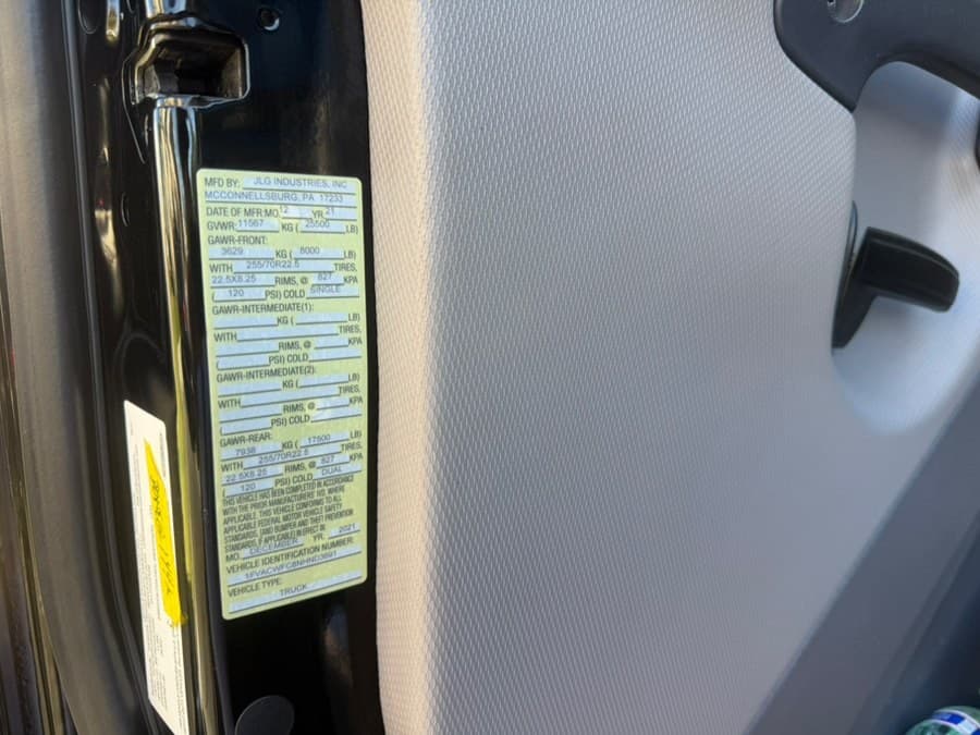 2022 Freightliner M2 106