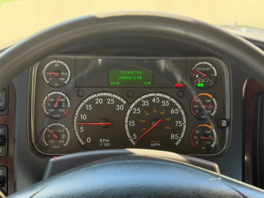 2022 Freightliner M2 106