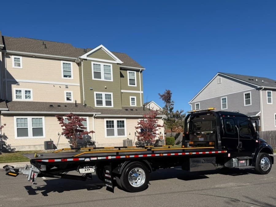2022 Freightliner M2 106
