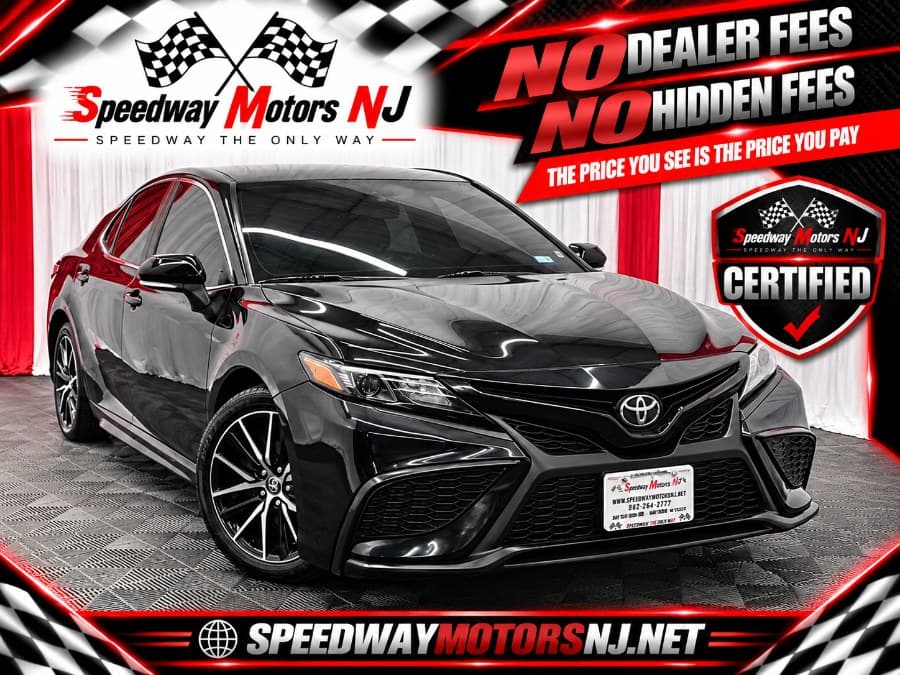 2023 Toyota Camry SE Nightshade Auto (Natl)