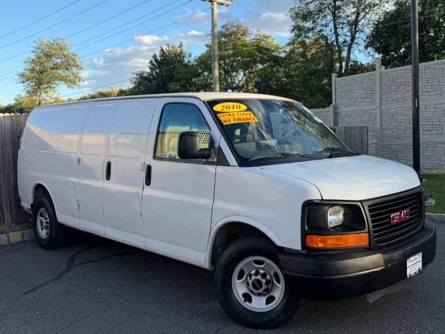 2010 GMC Savana Cargo Van RWD 3500 155"
